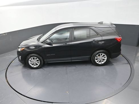 Used 2020 Chevrolet Equinox LS AWD/4WD image 19