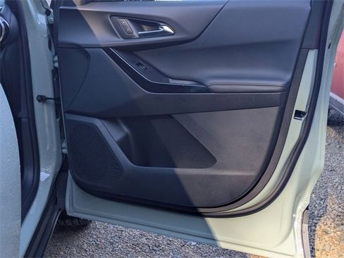 New 2026 Chevrolet Equinox LT image 32