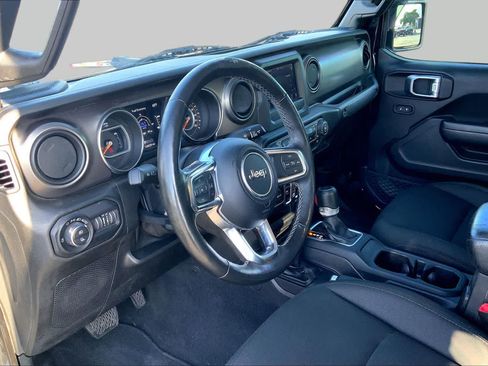 Used 2020 Jeep Gladiator Sport w/ Quick Order Package 24S AWD/4WD image 18