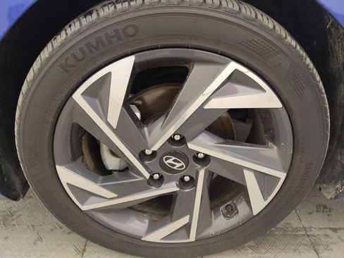 Used 2025 Hyundai Elantra Sport FWD image 31