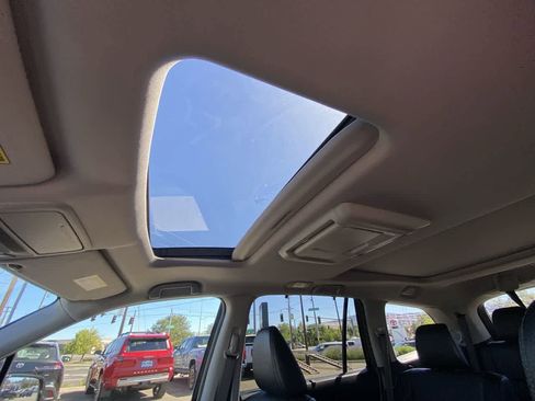 Used 2016 Honda Pilot Elite image 22