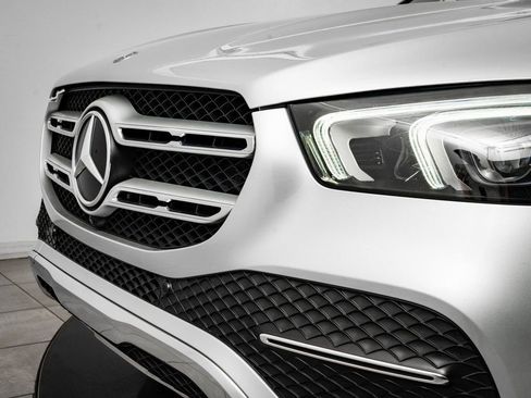 Used 2020 Mercedes-Benz GLE 350 4MATIC image 3