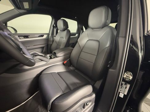 New 2026 Porsche Cayenne image 5