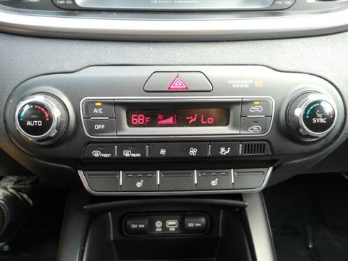 Used 2019 Kia Sorento AWD w/ LX Convenience Package image 45