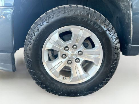 Used 2018 Chevrolet Silverado 1500 LT w/ All Star Edition AWD/4WD image 11