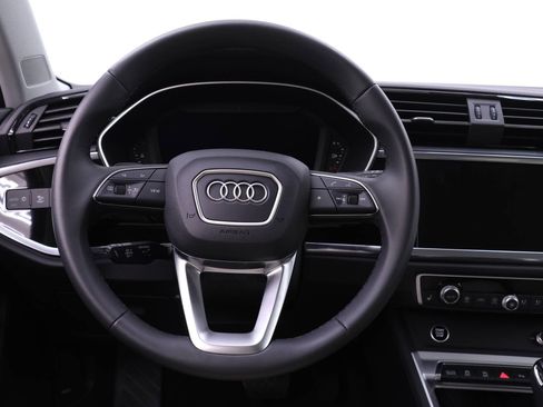 Certified 2025 Audi Q3 2.0T Premium w/ Convenience Package image 18