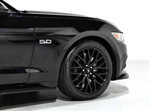 Used 2016 Ford Mustang GT w/ GT Performance Package RWD image 60