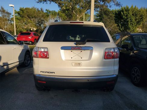 Used 2012 GMC Acadia SLE image 7