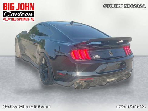Used 2022 Ford Mustang Shelby GT500 w/ Technology Package RWD image 5