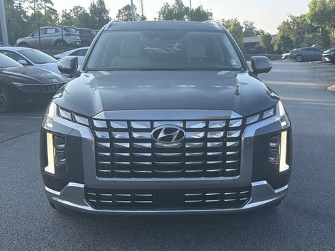 Certified 2023 Hyundai Palisade Calligraphy AWD/4WD image 2