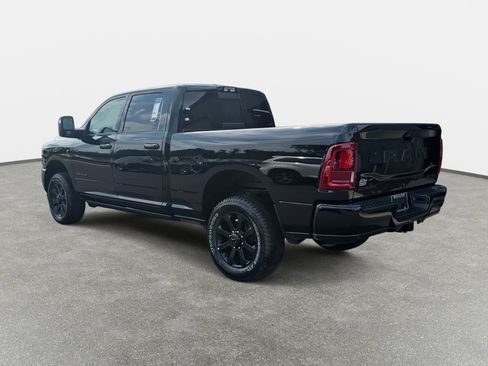 New 2026 RAM 2500 Laramie AWD/4WD image 7