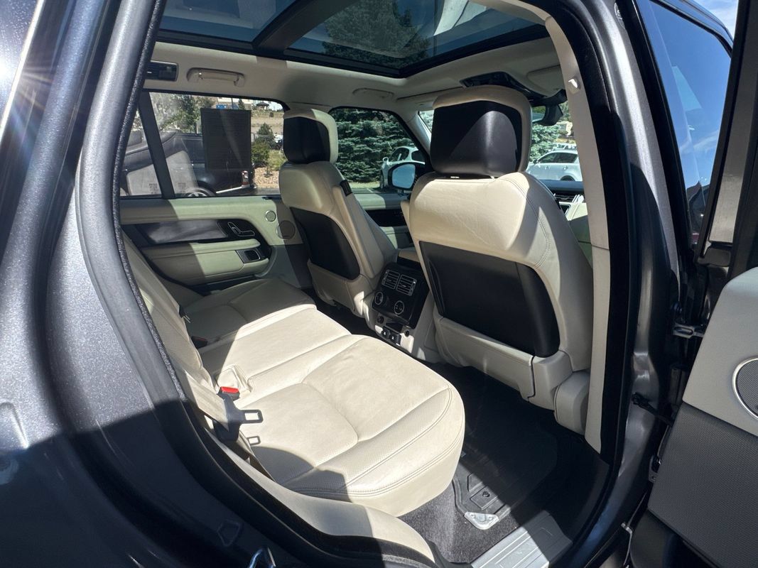 Used 2018 Land Rover Range Rover Supercharged AWD/4WD image 17