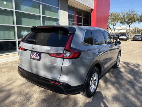 Used 2025 Honda CR-V LX image 24