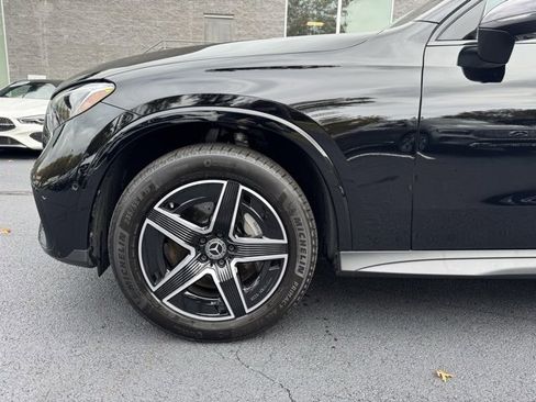 Used 2025 Mercedes-Benz GLC 300 4MATIC image 9