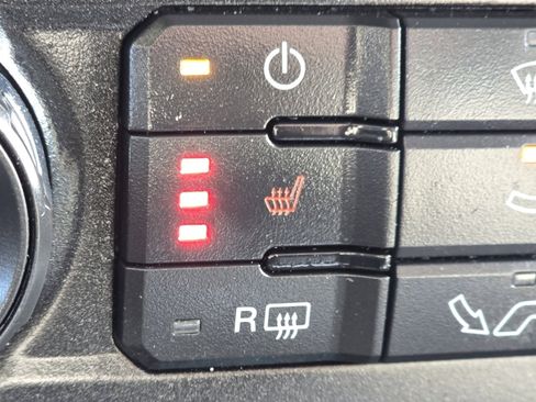 Used 2018 Ford F150 XLT w/ Equipment Group 302A Luxury image 7