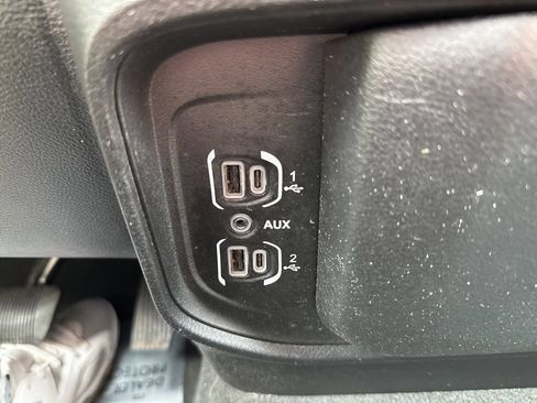 Used 2021 RAM 1500 Big Horn AWD/4WD image 32