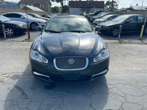 Used 2011 Jaguar XF Premium RWD image 8