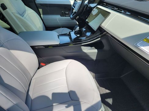 New 2026 Land Rover Range Rover Sport SE AWD/4WD image 3