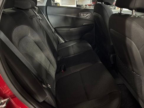 Used 2021 Hyundai Kona SEL FWD image 28