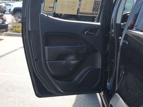 Used 2021 Chevrolet Colorado ZR2 w/ ZR2 Midnight Special Edition image 35