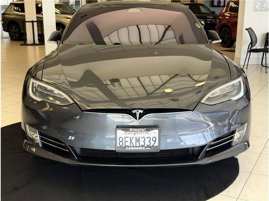 Used 2018 Tesla Model S 100D AWD/4WD image 2
