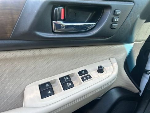 Used 2016 Subaru Outback 2.5i Limited AWD/4WD image 21