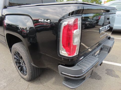 Used 2022 GMC Canyon Elevation w/ Elevation Premium Package image 10