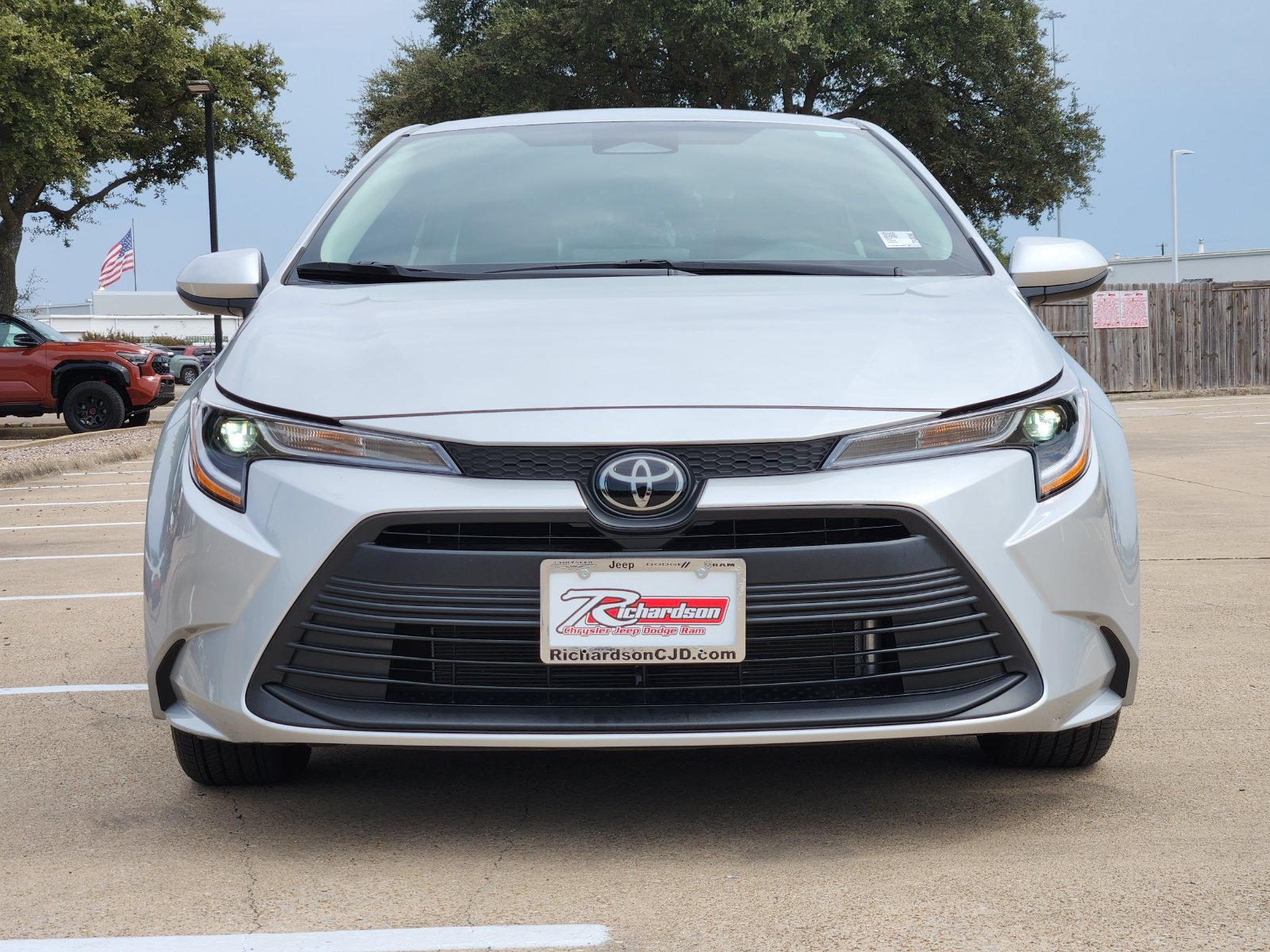 Used 2026 Toyota Corolla LE FWD image 7