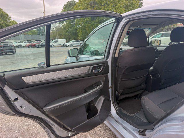 Used 2017 Subaru Legacy 2.5i Premium AWD/4WD image 15