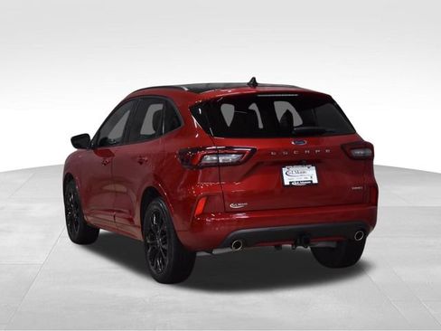 Used 2023 Ford Escape ST-Line Elite w/ Premium Technology Package AWD/4WD image 12