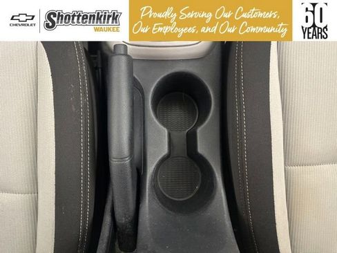 Used 2020 Hyundai Venue SEL image 17