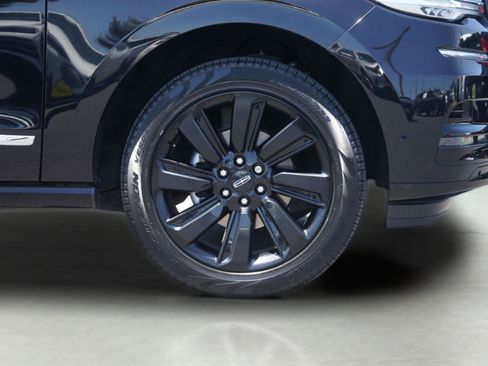 Used 2023 Lincoln Navigator Reserve AWD/4WD image 4