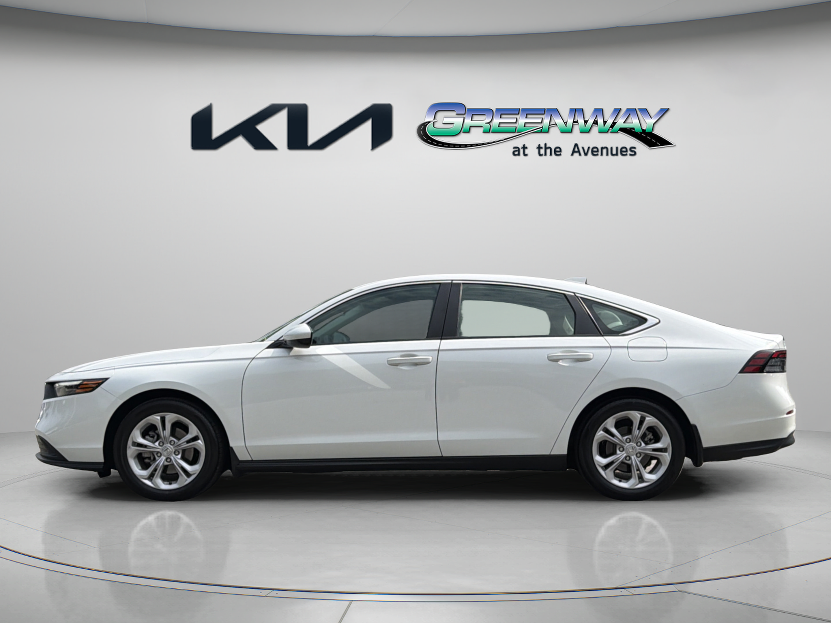 Used 2024 Honda Accord LX image 3