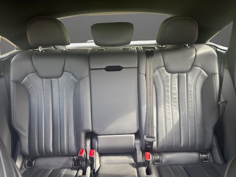 Used 2022 Audi Q5 2.0T Premium Plus w/ Premium Plus Package image 17