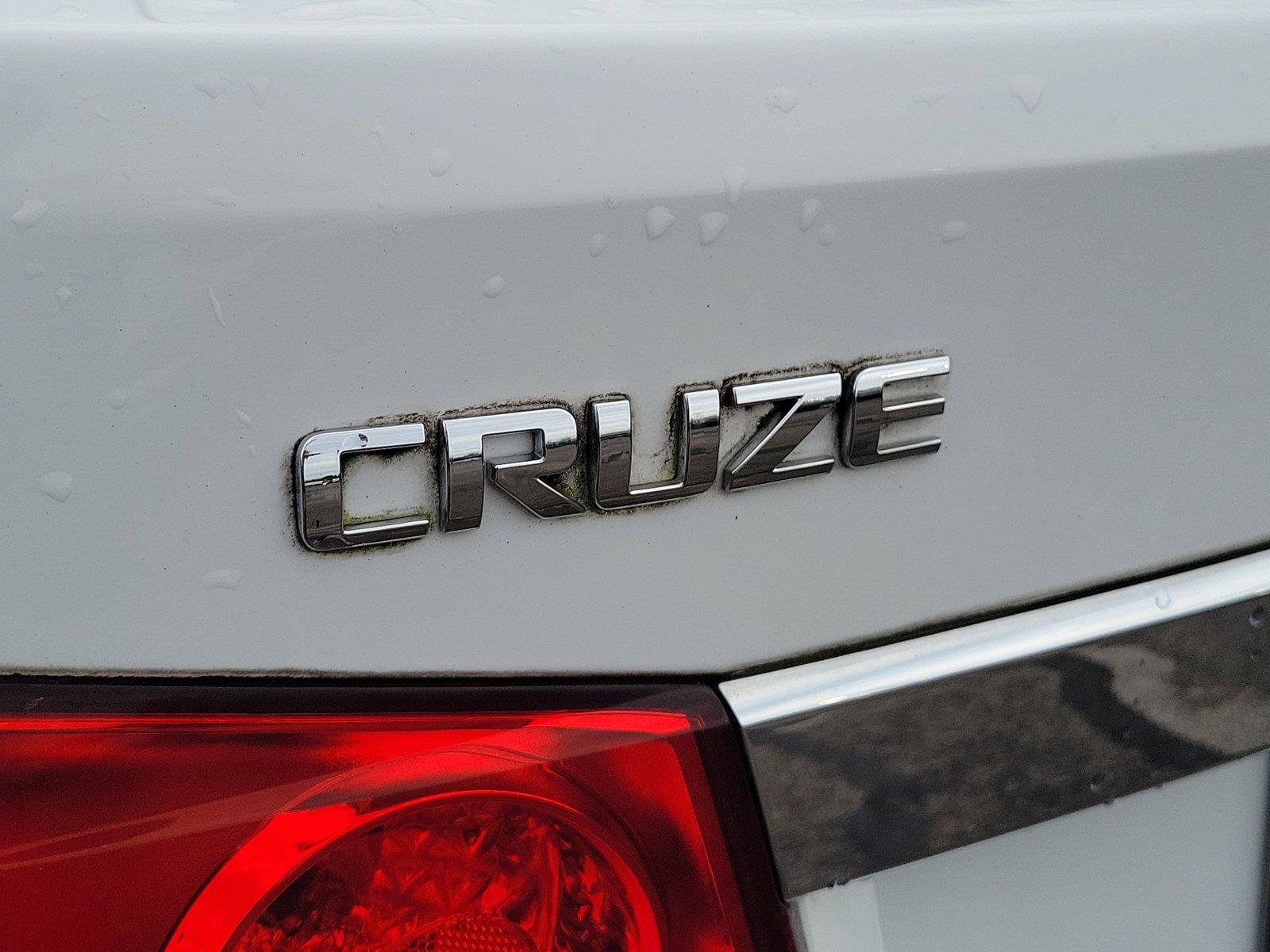 Used 2016 Chevrolet Cruze LT FWD image 6