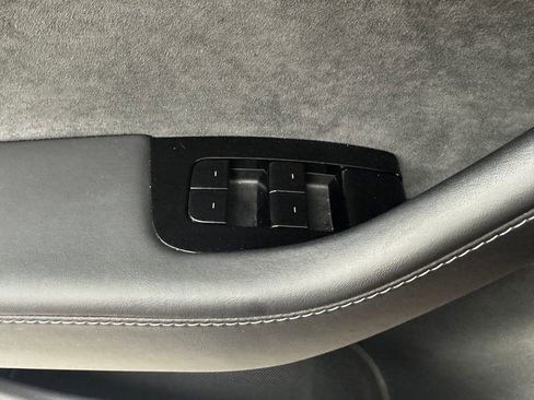 Used 2019 Tesla Model 3 image 25