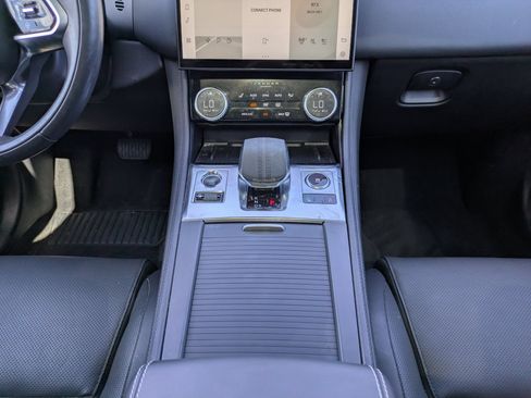 Used 2021 Jaguar F-PACE S AWD/4WD image 19