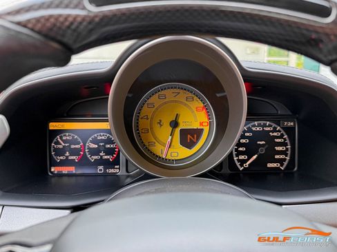 Used 2011 Ferrari 458 Italia Coupe RWD image 13