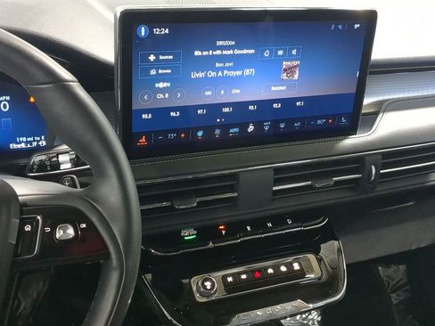 Used 2023 Lincoln Corsair Standard w/ Equipment Group 101A image 42