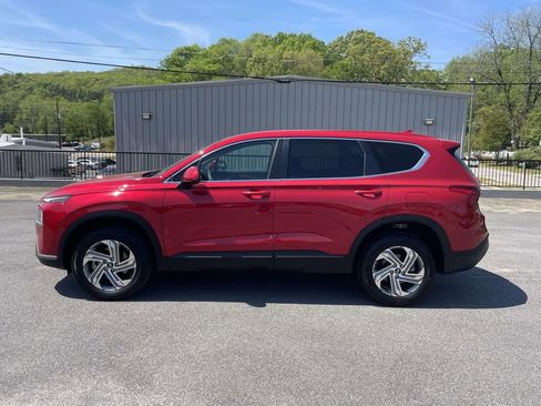 Used 2023 Hyundai Santa Fe SE w/ Cargo Package AWD/4WD image 2