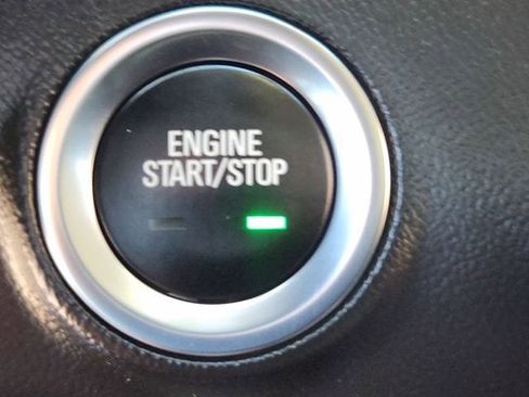 Used 2022 GMC Terrain SLE image 22