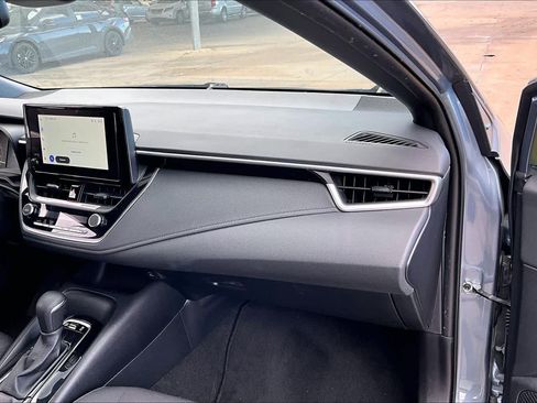 Used 2023 Toyota Corolla SE image 30