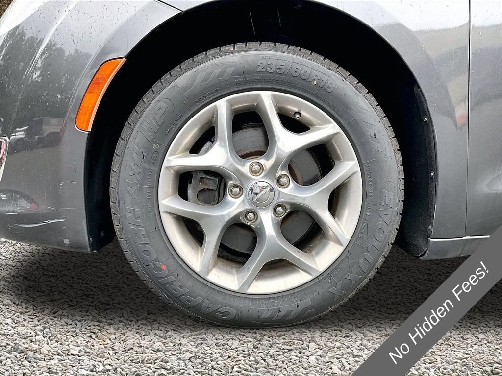 Used 2019 Chrysler Pacifica Limited FWD image 9