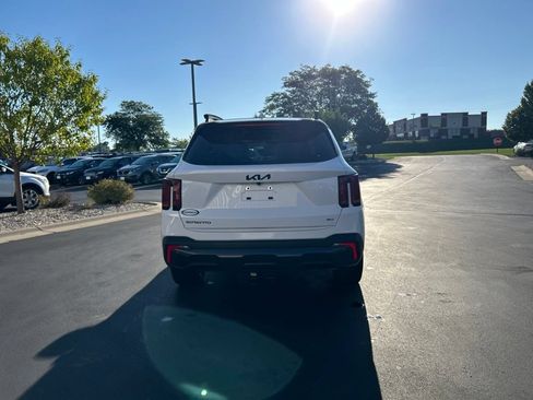 Used 2025 Kia Sorento SX AWD/4WD image 8