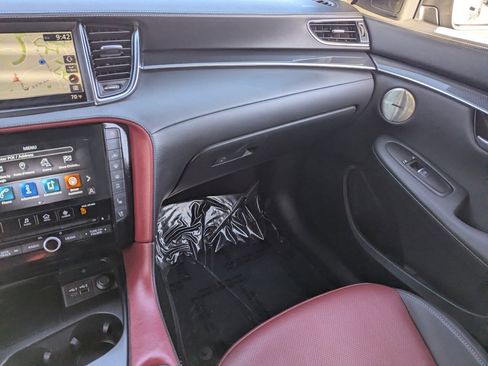Certified 2025 INFINITI QX50 Sport image 19