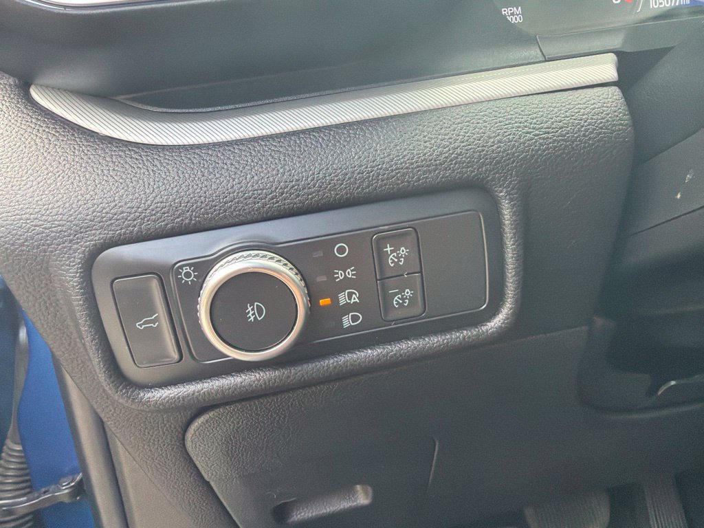 Used 2022 Ford Explorer XLT w/ Equipment Group 202A RWD image 14