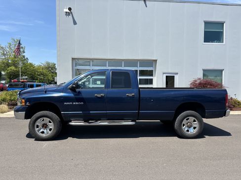 Used 2004 Dodge Ram 2500 Truck SLT w/ Trailer Tow Group AWD/4WD image 2