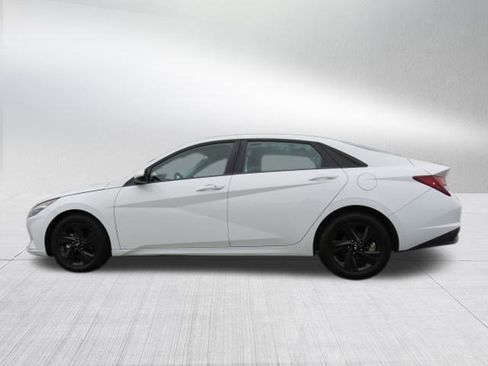 Used 2023 Hyundai Elantra SEL image 6