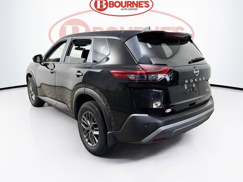 Used 2023 Nissan Rogue S image 7