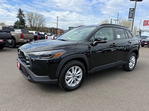 New 2026 Toyota Corolla Cross LE AWD/4WD image 4